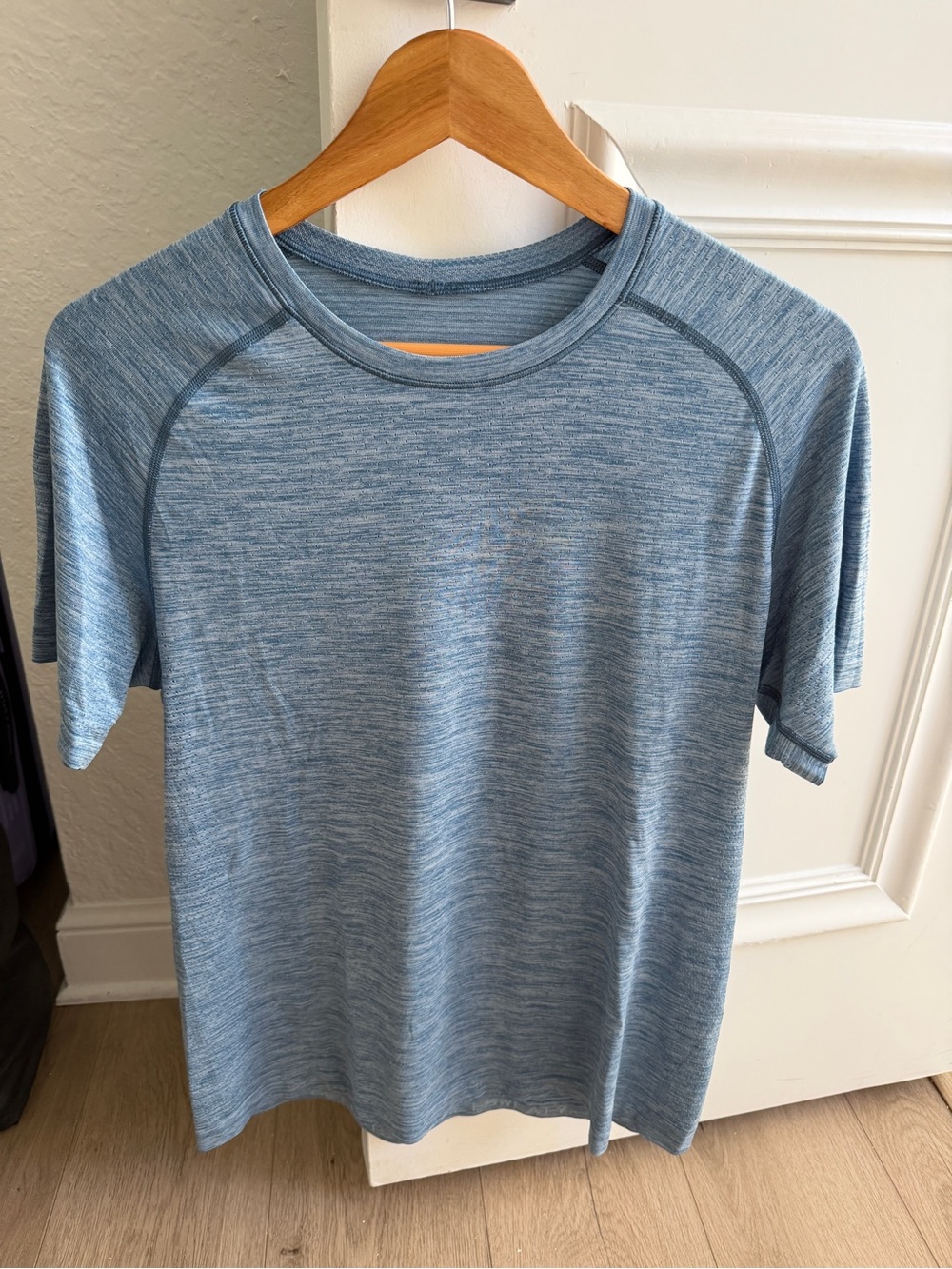 Men’s Lululemon x Soul Cycle shirt